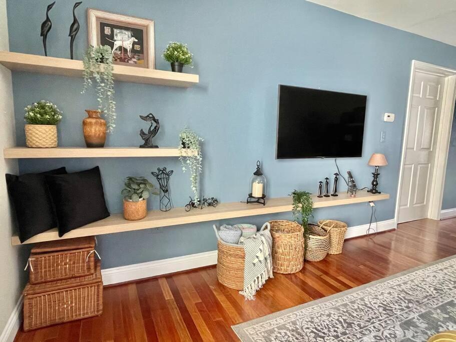 Brand New, Cozy, Modern, One-Bedroom Apartment Falls Church Εξωτερικό φωτογραφία